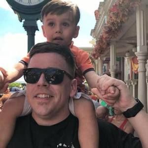 Meet your Posher, Thomas